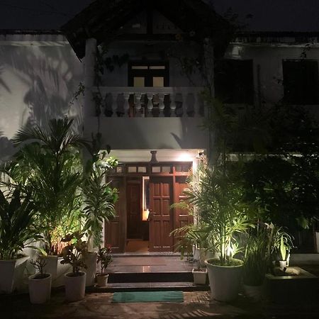 Villa Nazuri W Caretaker Candolim Bagian luar foto