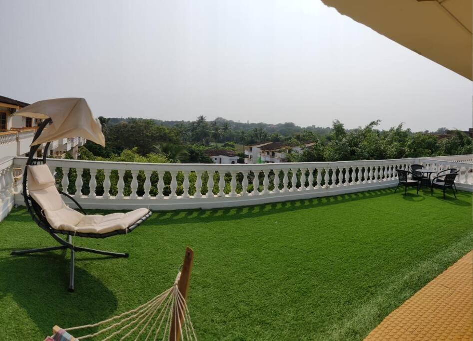 Villa Nazuri W Caretaker Candolim Bagian luar foto