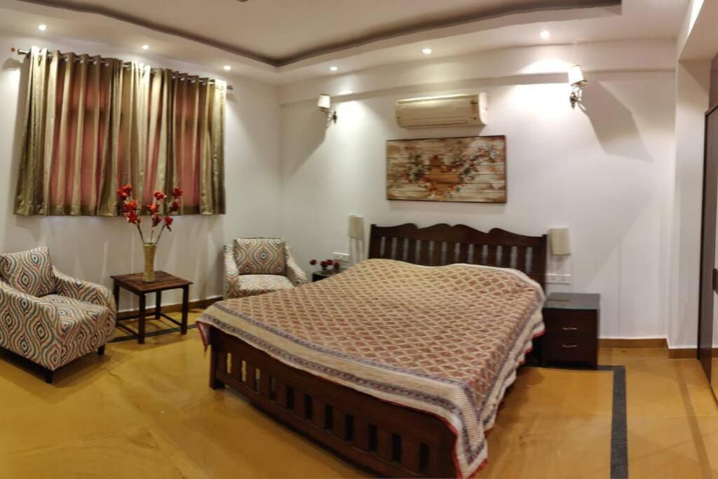 Villa Nazuri W Caretaker Candolim Bagian luar foto